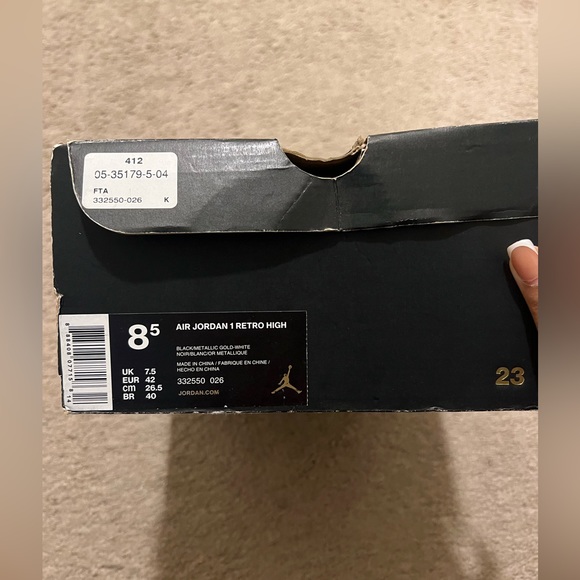Air Jordan Retro 1s SIZE 8.5 - Picture 7 of 7